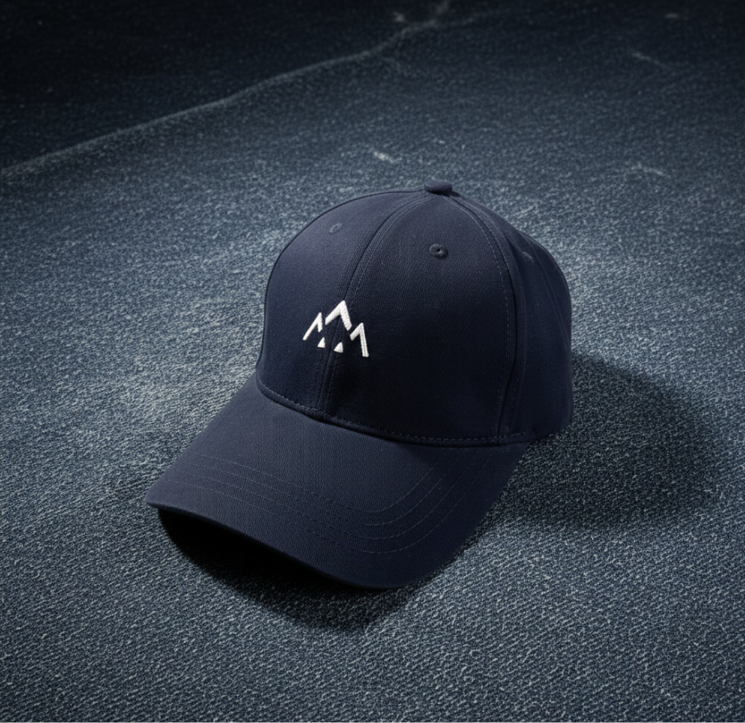 Mountain logo cap black